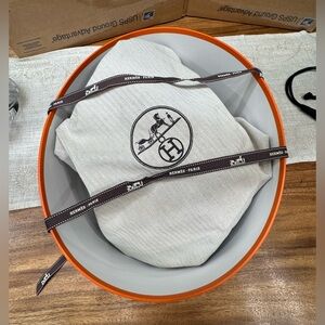 HERMES CHAPEAU (HAT) FEMME COLETTE SZ:56 100% AUTHENTIC BRAND NEW W/ TAG BOX BAG